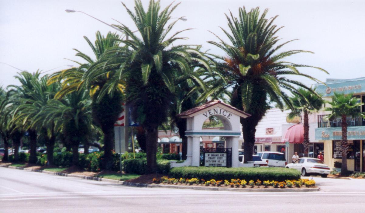 2-venusmall4.jpg